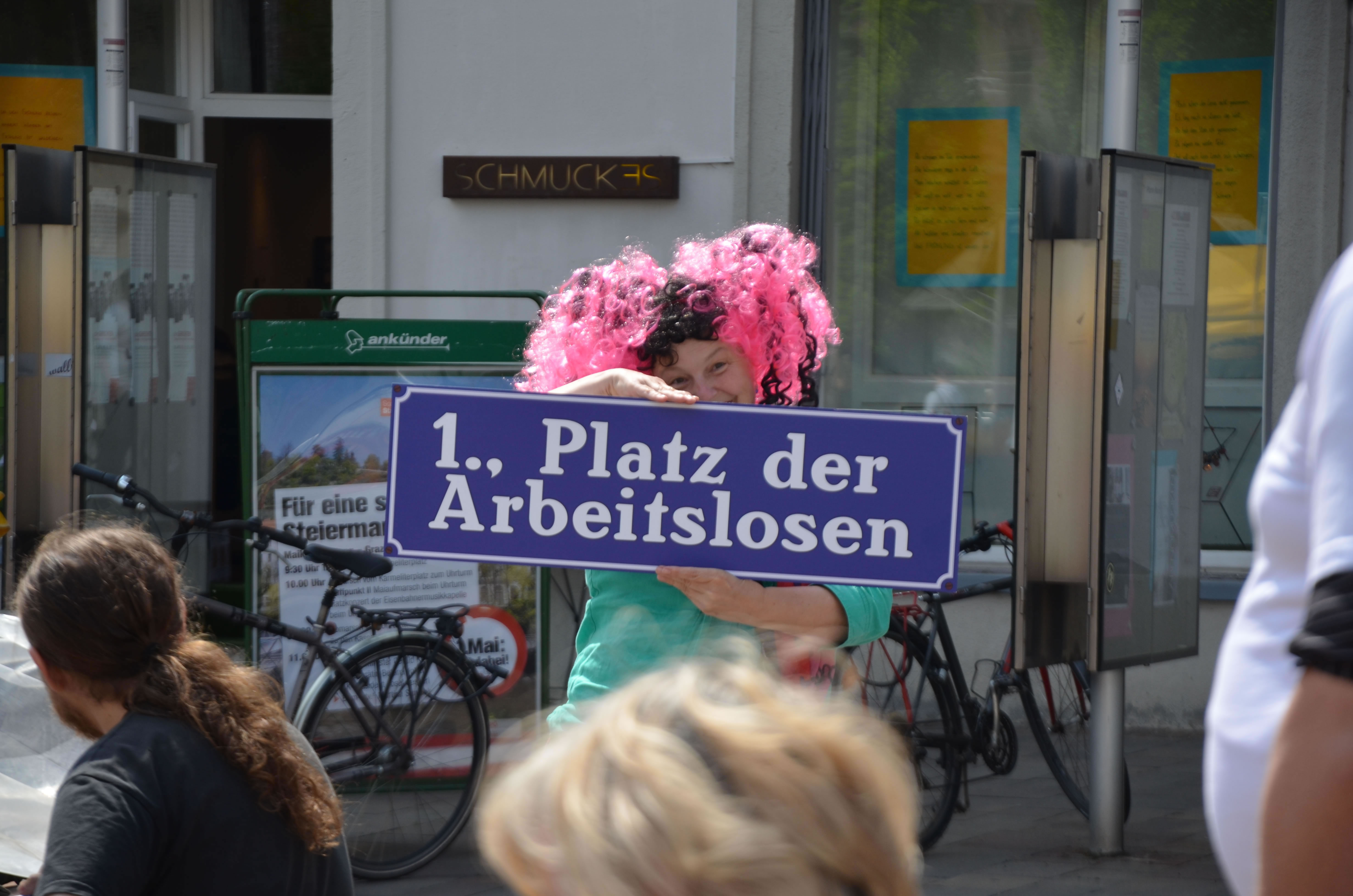 Betty Baloo am Tag der Arbeitslosen 2014 in Graz Mariahilfer Platz